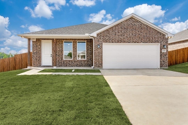 1428 Brushy Creek Drive - Photo 1
