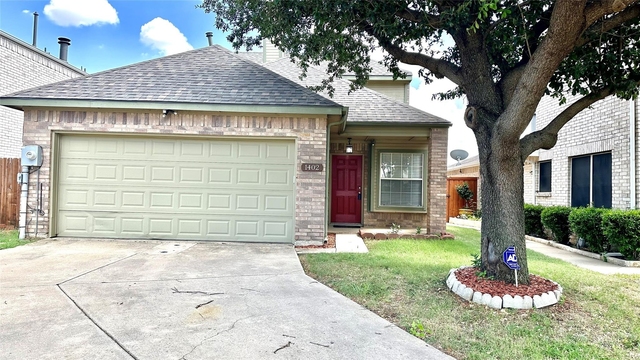 1402 Peregrine Street - Photo 1