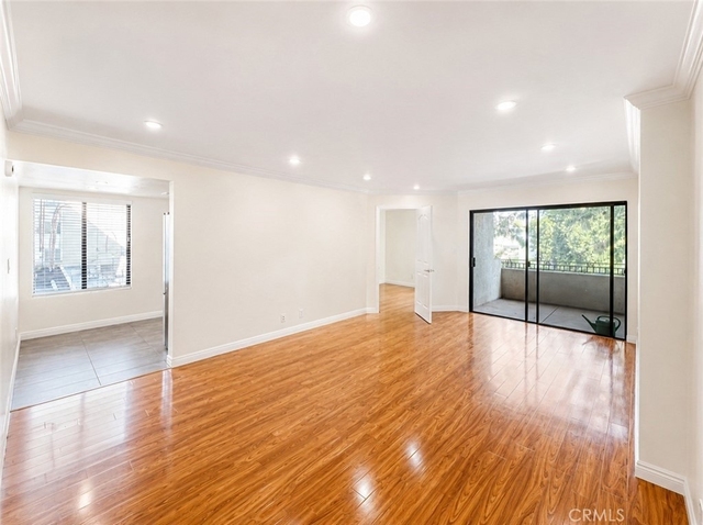 5009 Woodman - Photo 1