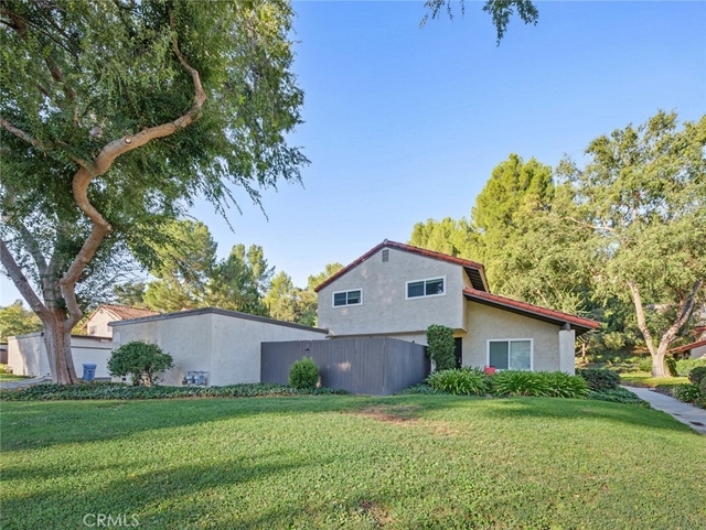 27564 Rondell - Photo 1