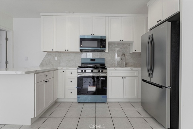 7406 Radford - Photo 1