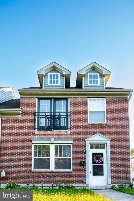 9 Borden Way - Photo 1
