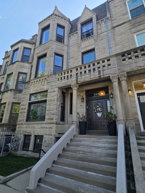 517 E 46th Place - Photo 1