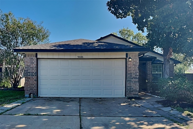 9606 Yearling Circle - Photo 1