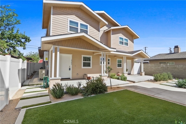 1963 5th Street - Photo 1