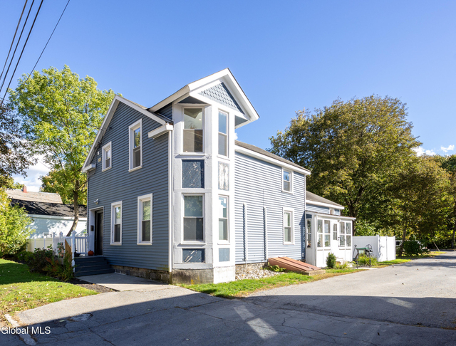 56 Van Buren Street - Photo 1