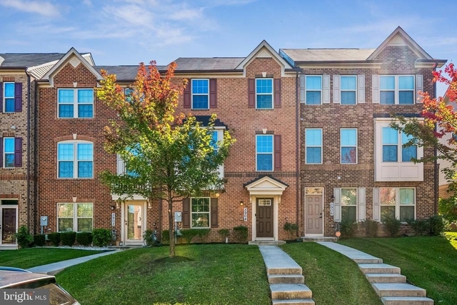 5904 Richmanor Terrace - Photo 1