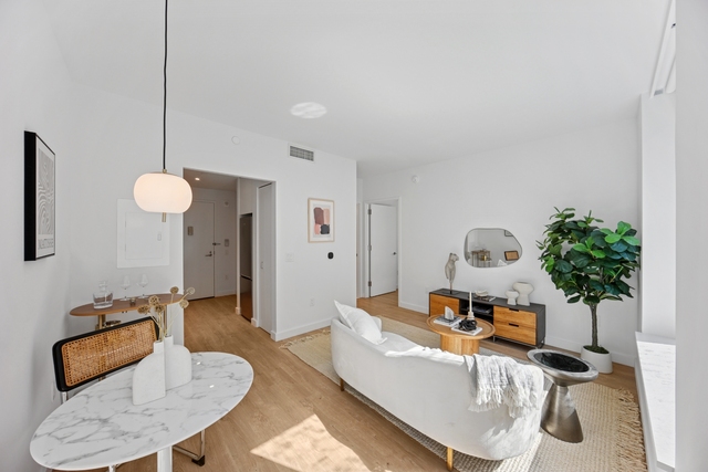  25-01 Queens Plaza North - Photo 1