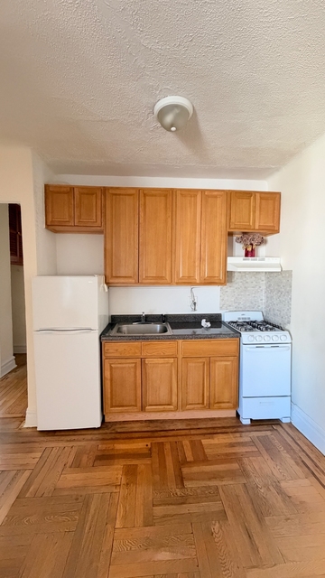 185 Marine Avenue - Photo 1
