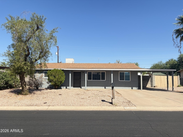 9018 E Marguerite Avenue - Photo 1