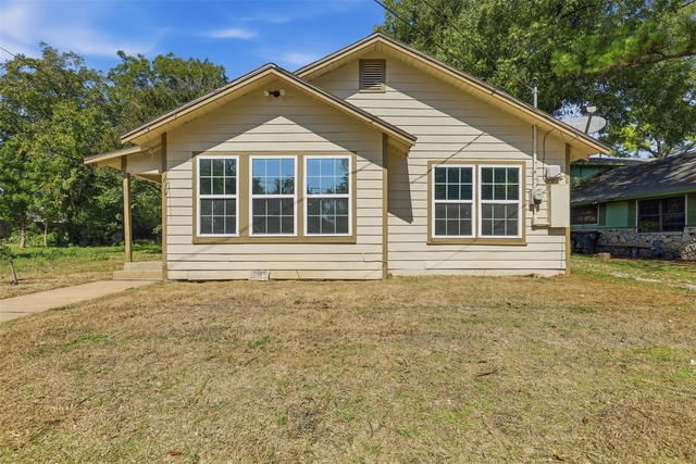 205 Olive Street - Photo 1