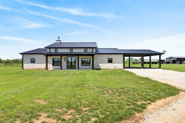 6384 Us Highway 281 S - Photo 1