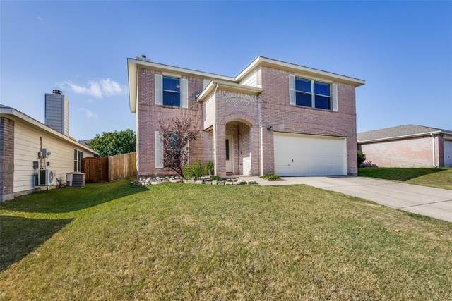 1609 White Oak Road - Photo 1