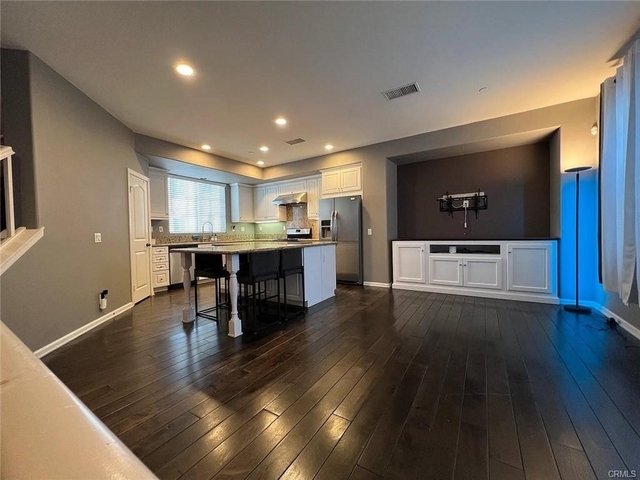 1752 Grand Avenue - Photo 1