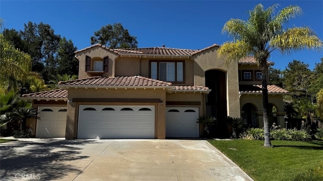 4428 Signature - Photo 1