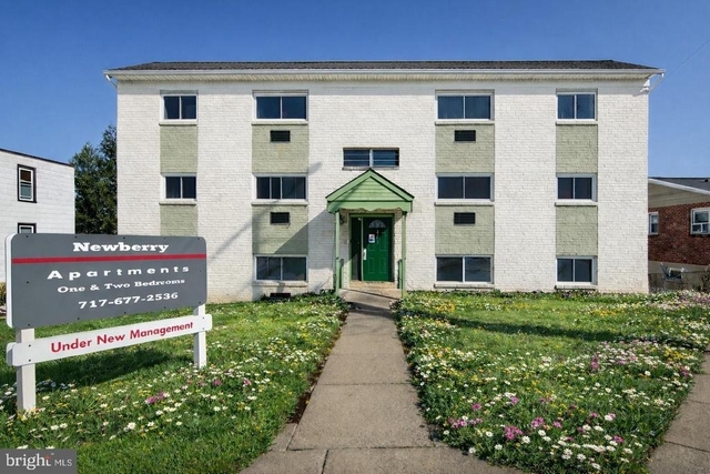 403 N Newberry Street - Photo 1