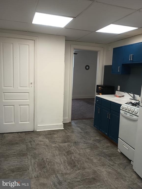 632 Roosevelt Avenue - Photo 1