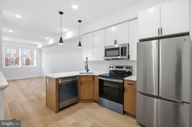 731 W Huntingdon Street - Photo 1
