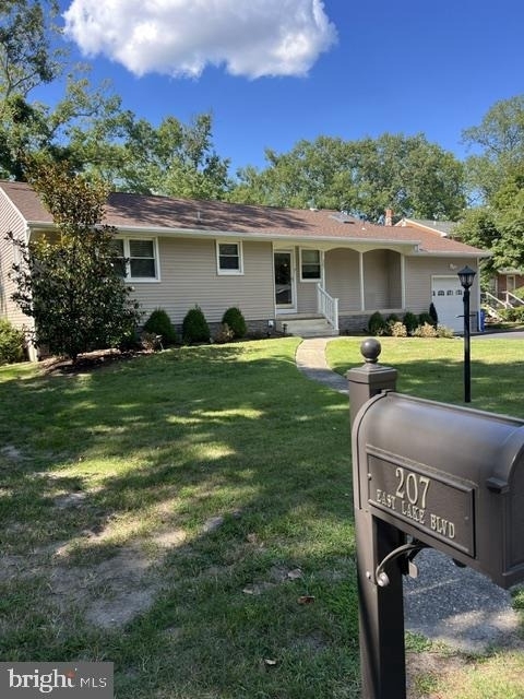 207 E Lake Boulevard - Photo 1