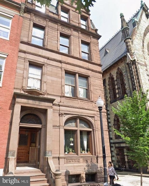 715 Washington Place - Photo 1