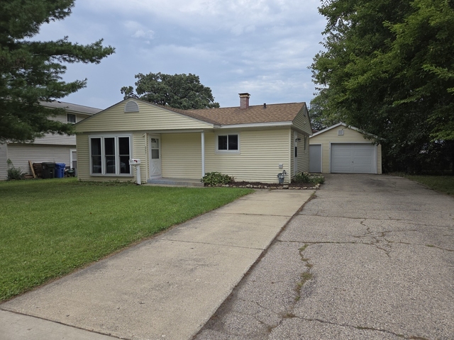 207 Caddy Avenue - Photo 1