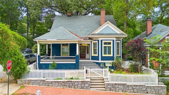 388 Augusta Avenue Se - Photo 1