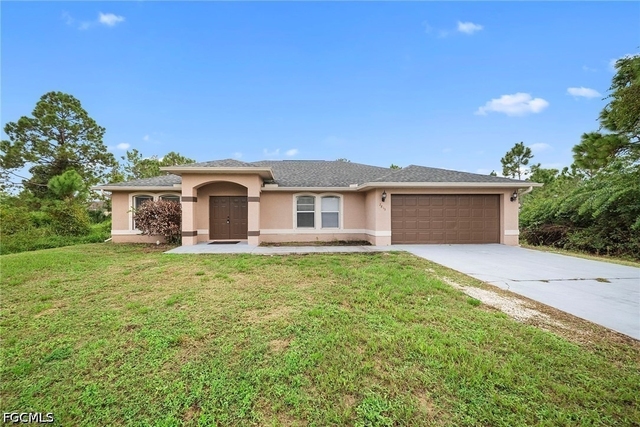 2813 34th Street W - Photo 1