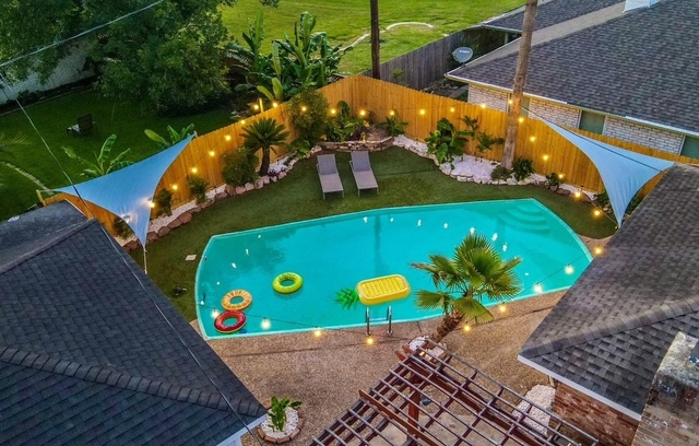 9811 Rocktree Drive - Photo 1