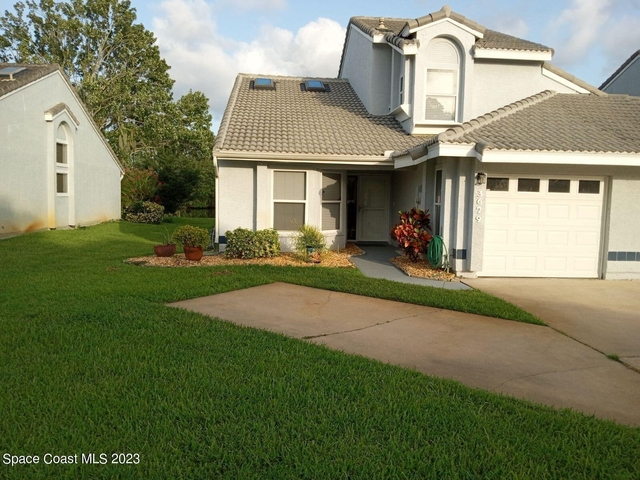 3679 Oakhill Drive - Photo 1