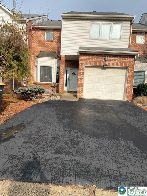 1657 Harding Circle - Photo 1