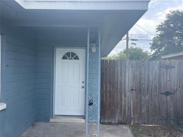 319 N Jupiter Avenue - Photo 1