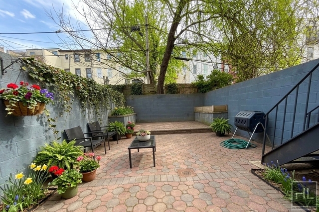 284 Hale Street - Photo 1