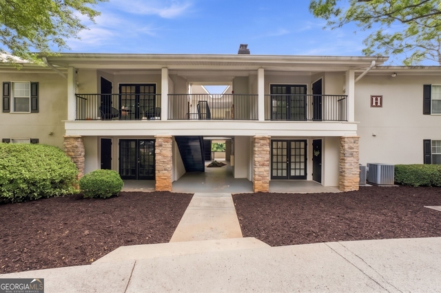 1150 Collier Road Nw - Photo 1