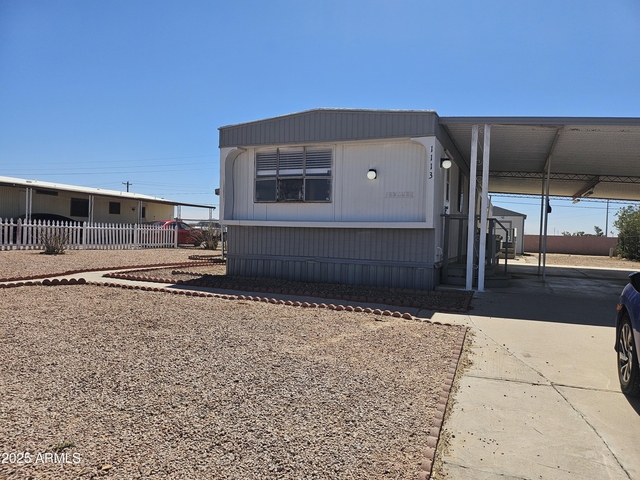 1113 W Corinthian Circle - Photo 1