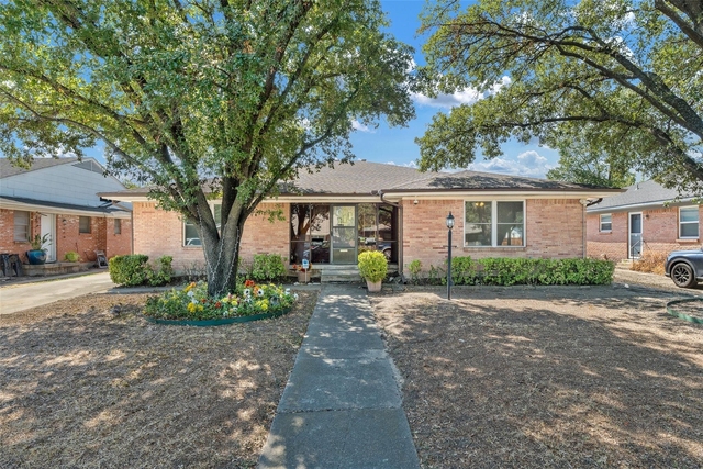 11038 Wyatt - Photo 1