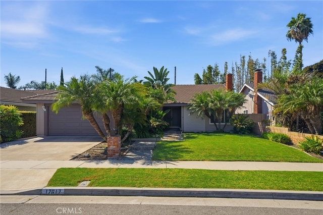 17617 Fremont St - Photo 1