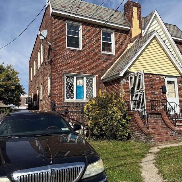 205-25 113th Avenue - Photo 1