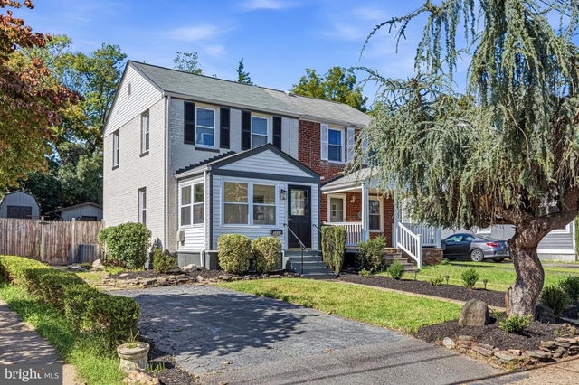5924 Edgehill Court - Photo 1