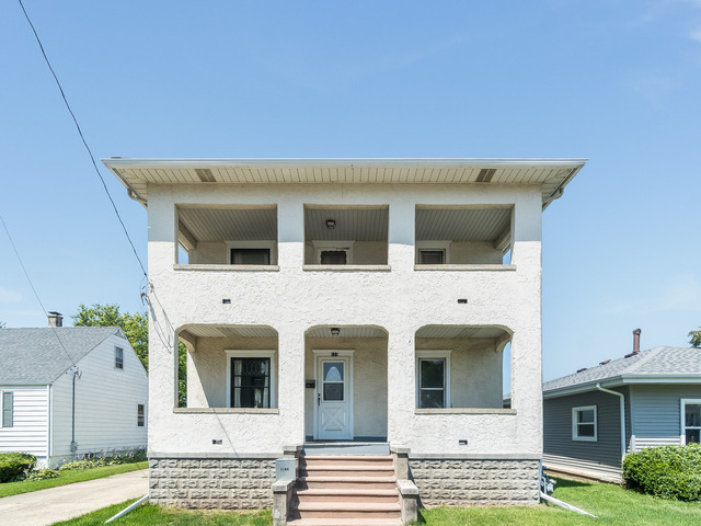 121 Davis Avenue - Photo 1