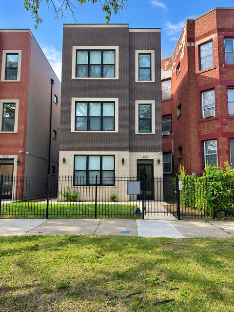 4950 S Michigan Avenue - Photo 1