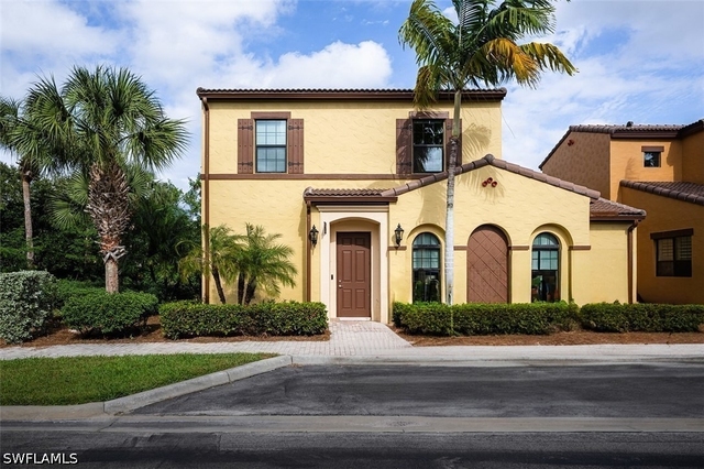 9077 Capistrano Street N - Photo 1
