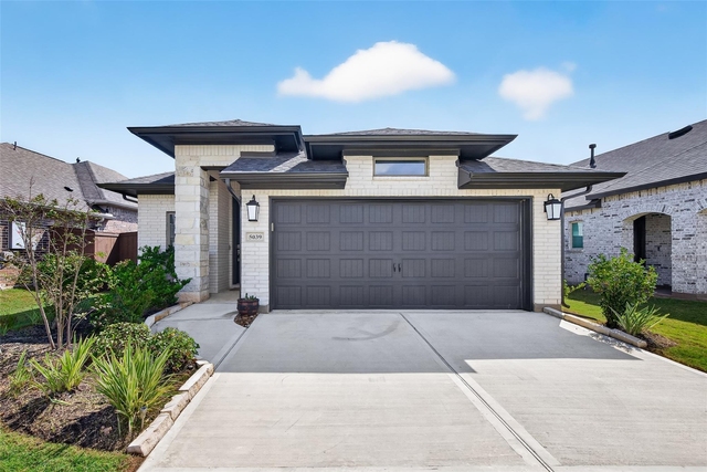 5039 Henry Merrit Street - Photo 1