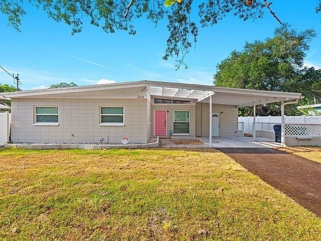 2614 W Henry Avenue - Photo 1