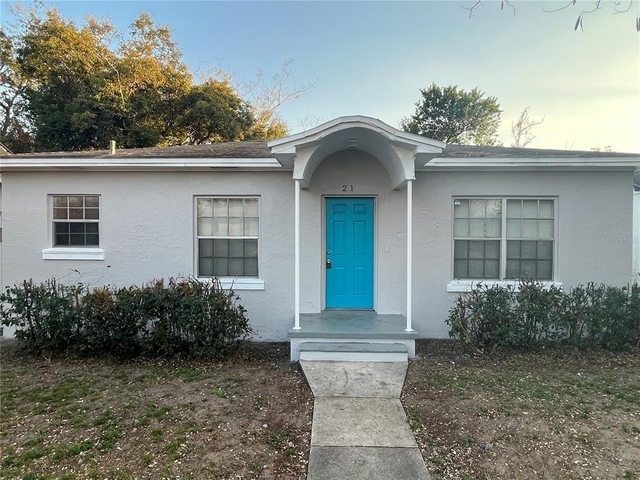 21 W Sessoms Avenue - Photo 1