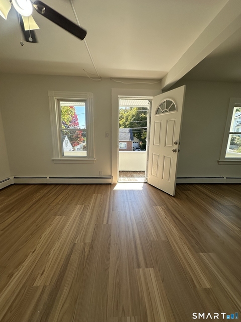 100 Roosevelt Avenue - Photo 1