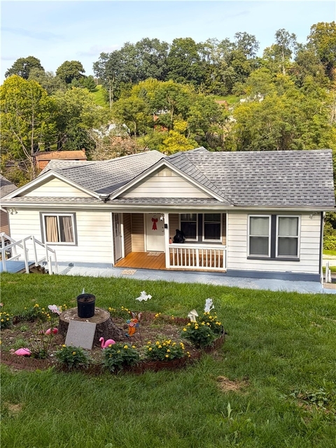 61 Pointview Rd - Photo 1