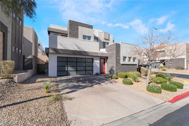 213 Inverbeg Street - Photo 1