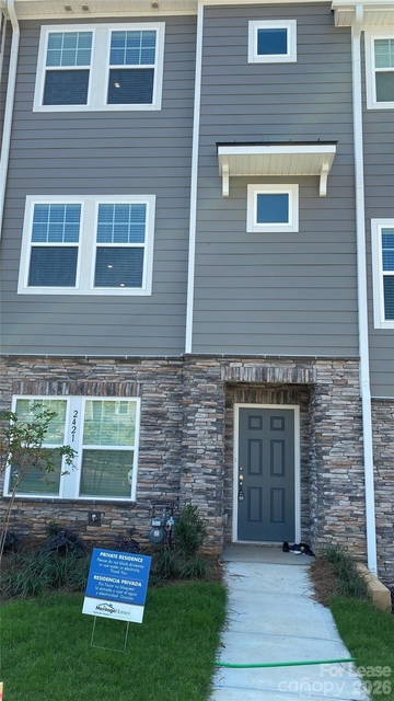 2421 Arbor Loop Drive - Photo 1