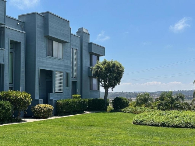 821 America Way - Photo 1