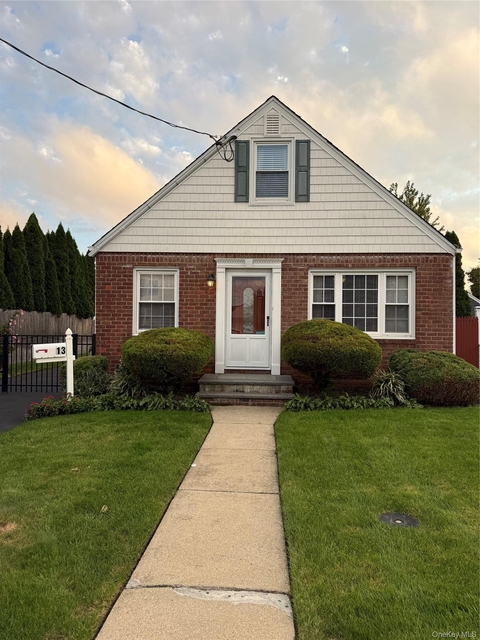 13 Gerald Avenue - Photo 1